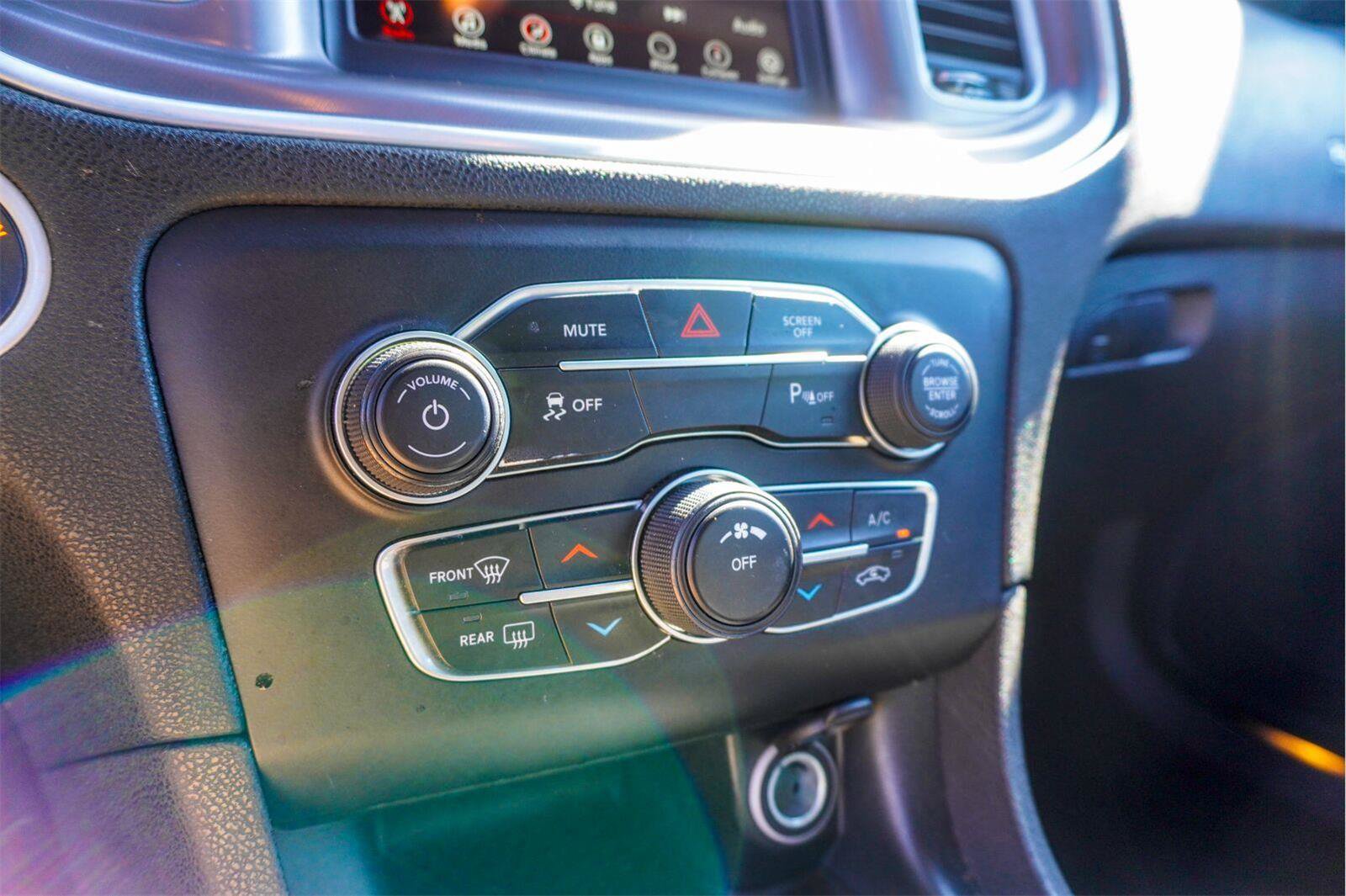 Used 2022 Dodge Charger SXT RWD image 22
