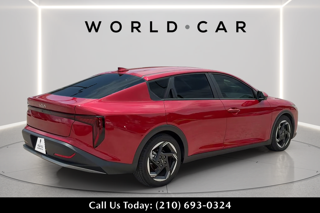 Certified 2025 Kia K4 EX FWD image 3