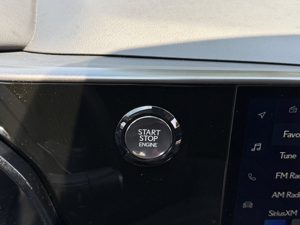 Certified 2025 Lexus NX 250 FWD w/ Accessory Package (Z2) image 30