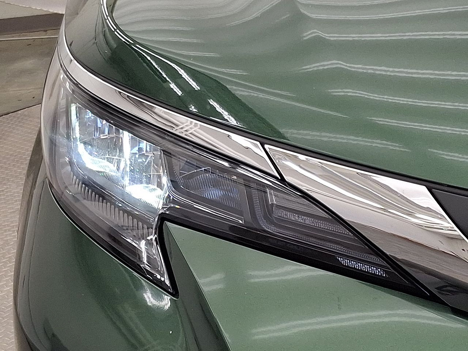 Certified 2026 Toyota Sienna LE AWD/4WD image 31