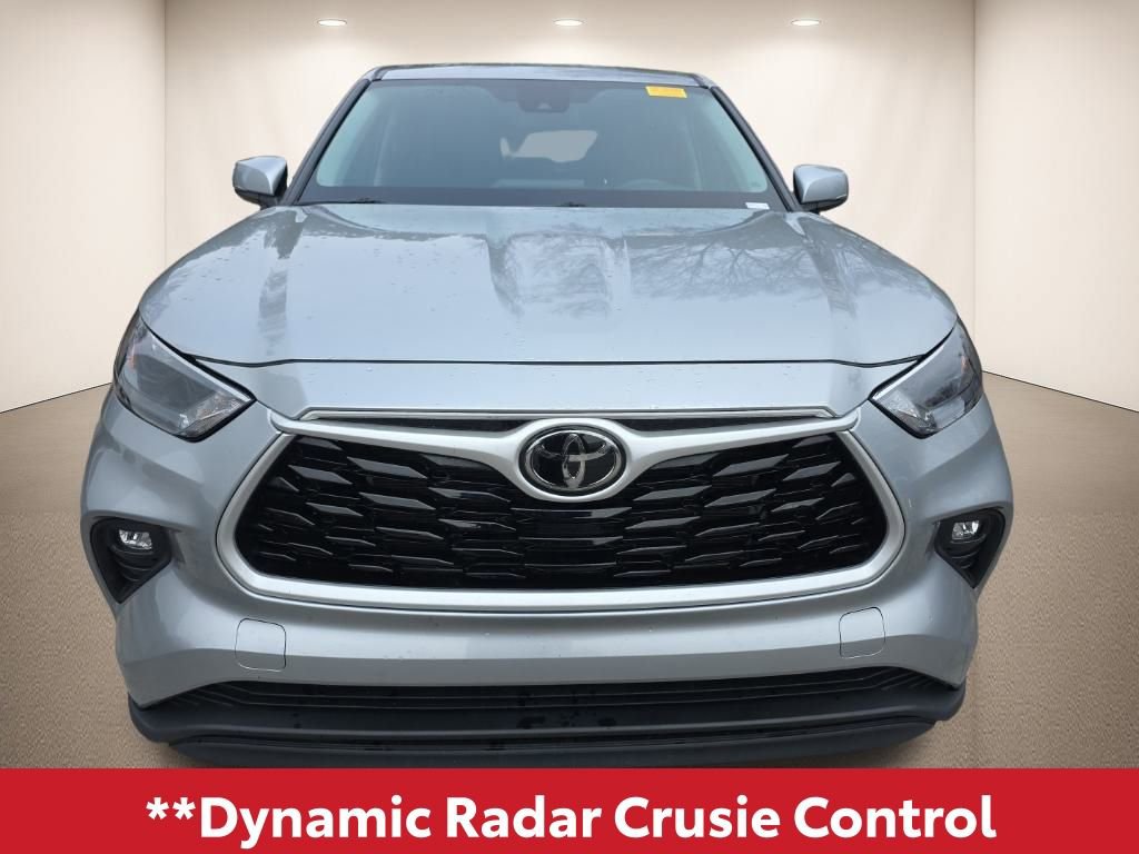 Used 2024 Toyota Highlander LE image 10