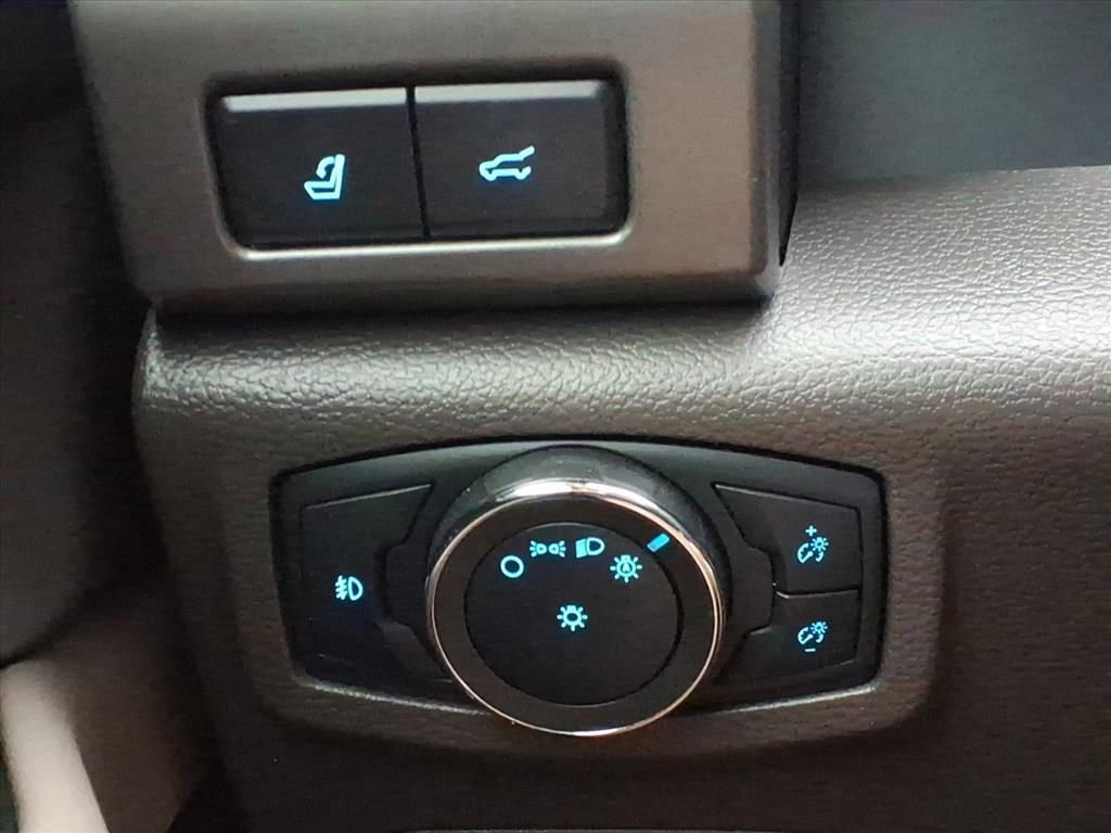 Used 2020 Ford Expedition Max XLT w/ Equipment Group 202A image 11