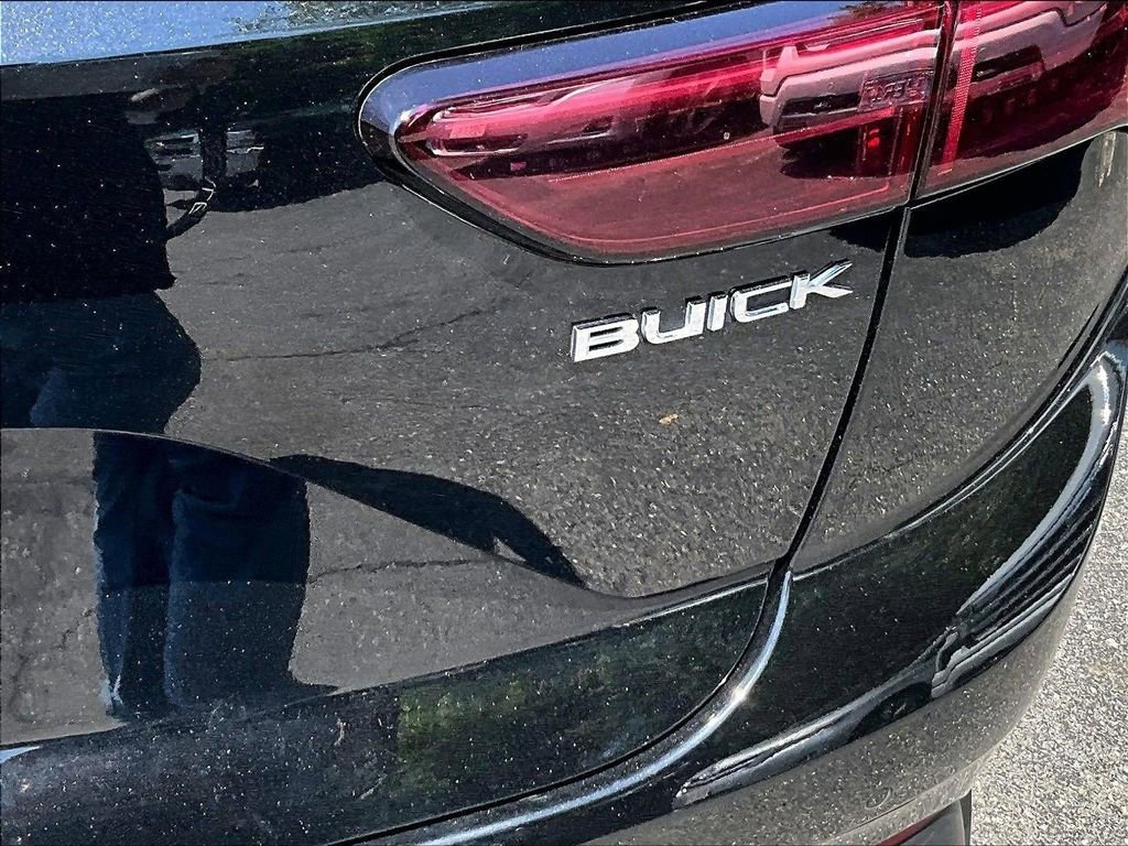 Used 2024 Buick Envision Preferred AWD/4WD image 28