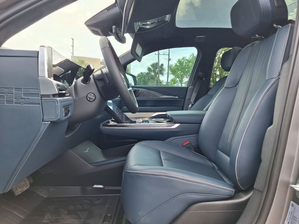 New 2026 Cadillac Escalade IQ Sport 2 w/ LPO, ONYX Package AWD/4WD image 12