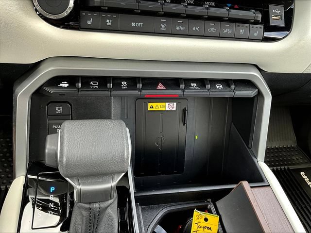 Used 2023 Toyota Tundra Capstone AWD/4WD image 17