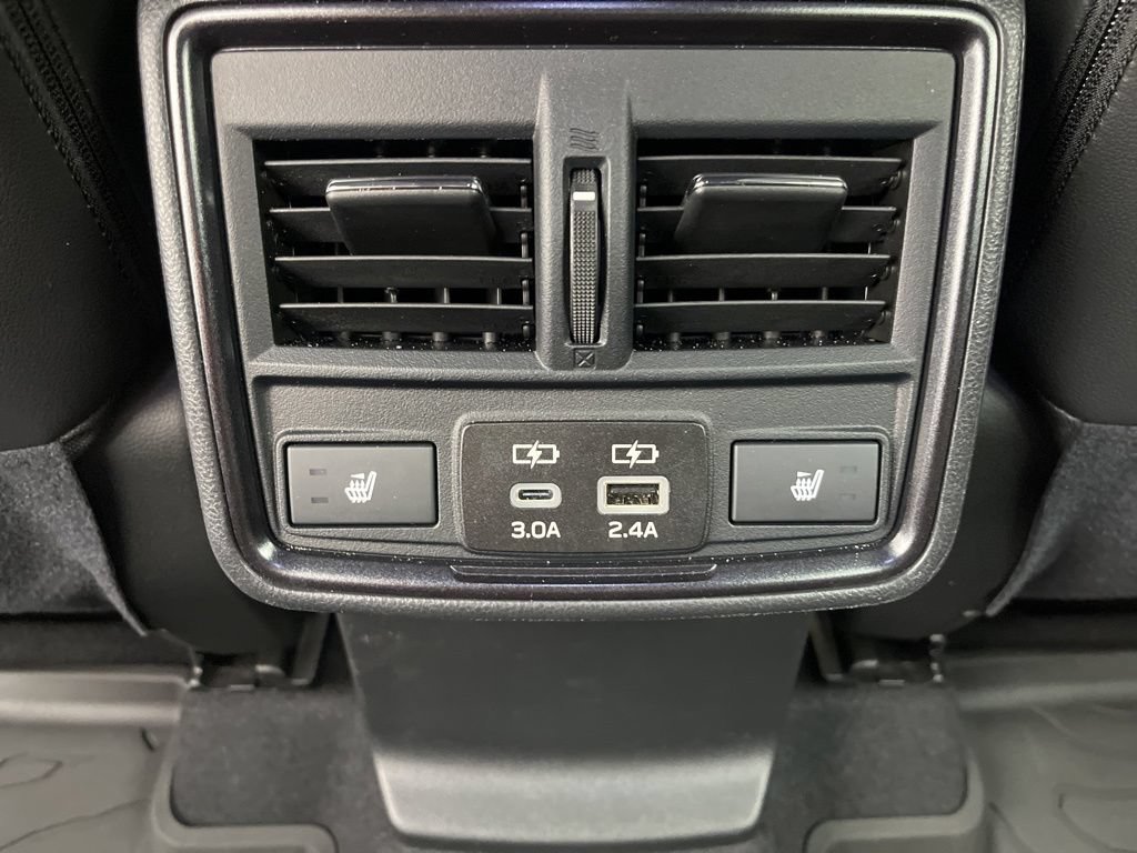 Used 2025 Subaru Forester Touring AWD/4WD image 23