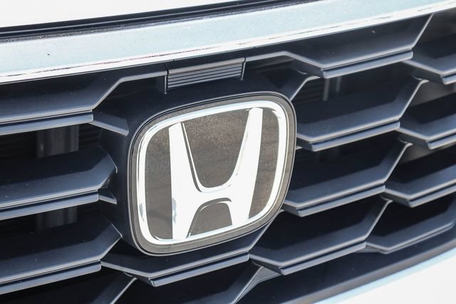 Used 2025 Honda Pilot EX-L image 6