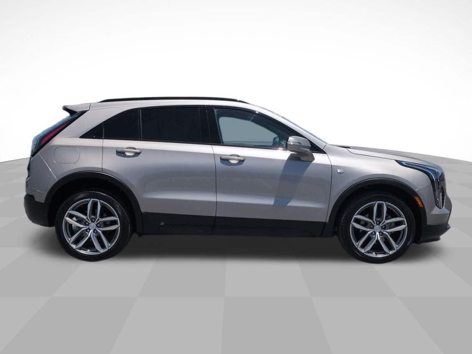 Certified 2023 Cadillac XT4 Sport w/ Driver Assist Package FWD image 4