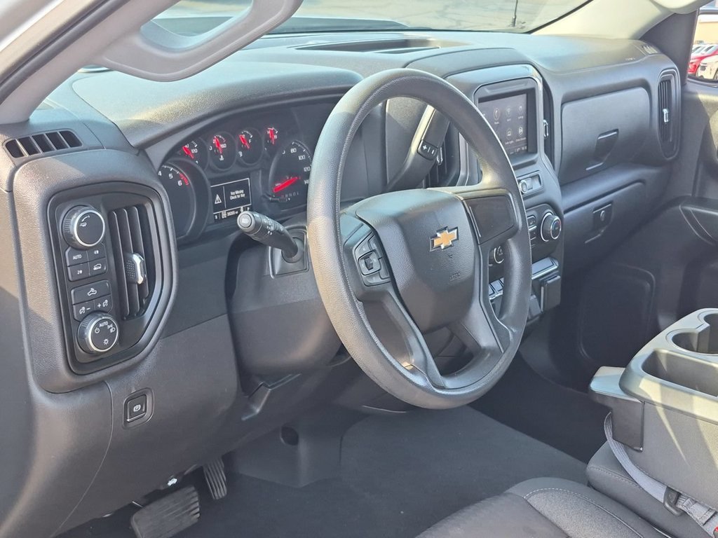 Used 2022 Chevrolet Silverado 1500 Custom AWD/4WD image 10