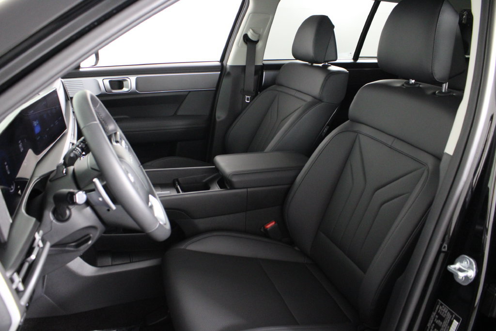 Used 2026 Hyundai Santa Fe SEL FWD image 21