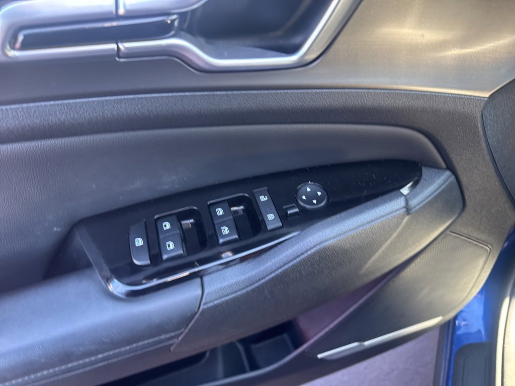 Used 2023 Kia Sportage EX image 39