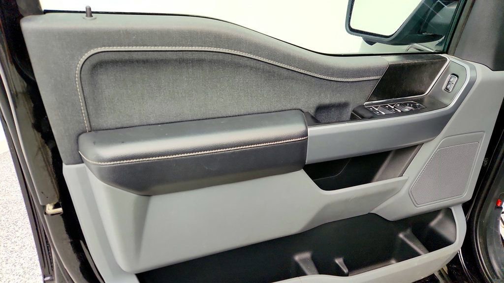 Used 2023 Ford F150 Lightning XLT image 10