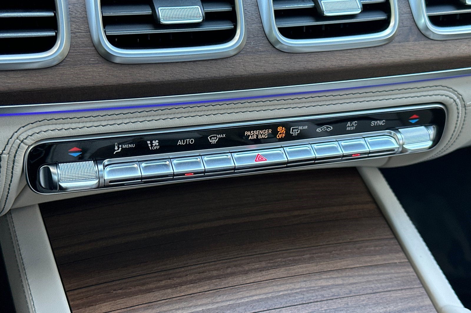 New 2026 Mercedes-Benz GLS 63 AMG 4MATIC image 18