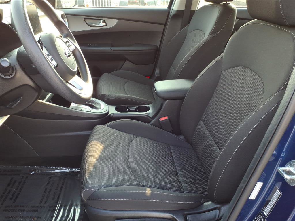 Used 2020 Kia Forte LXS FWD image 10