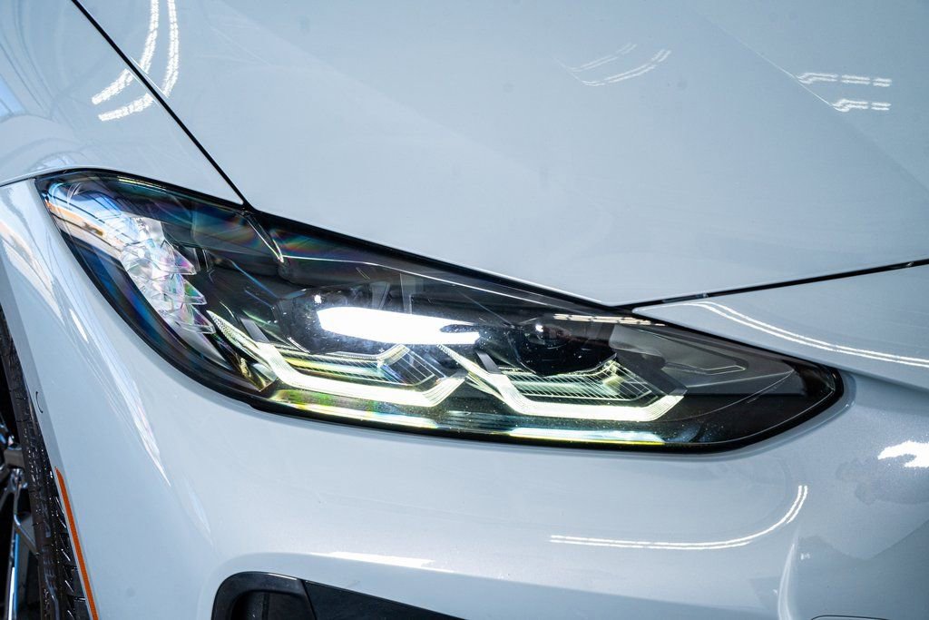 Used 2023 BMW M440i Coupe w/ Premium Package image 19