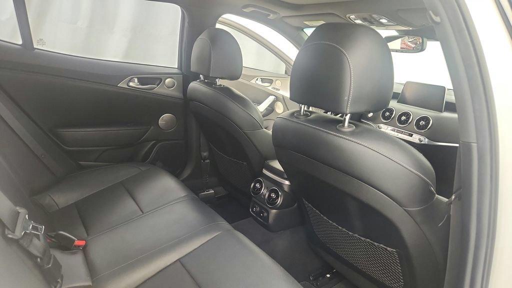 Used 2021 Kia Stinger GT1 image 22