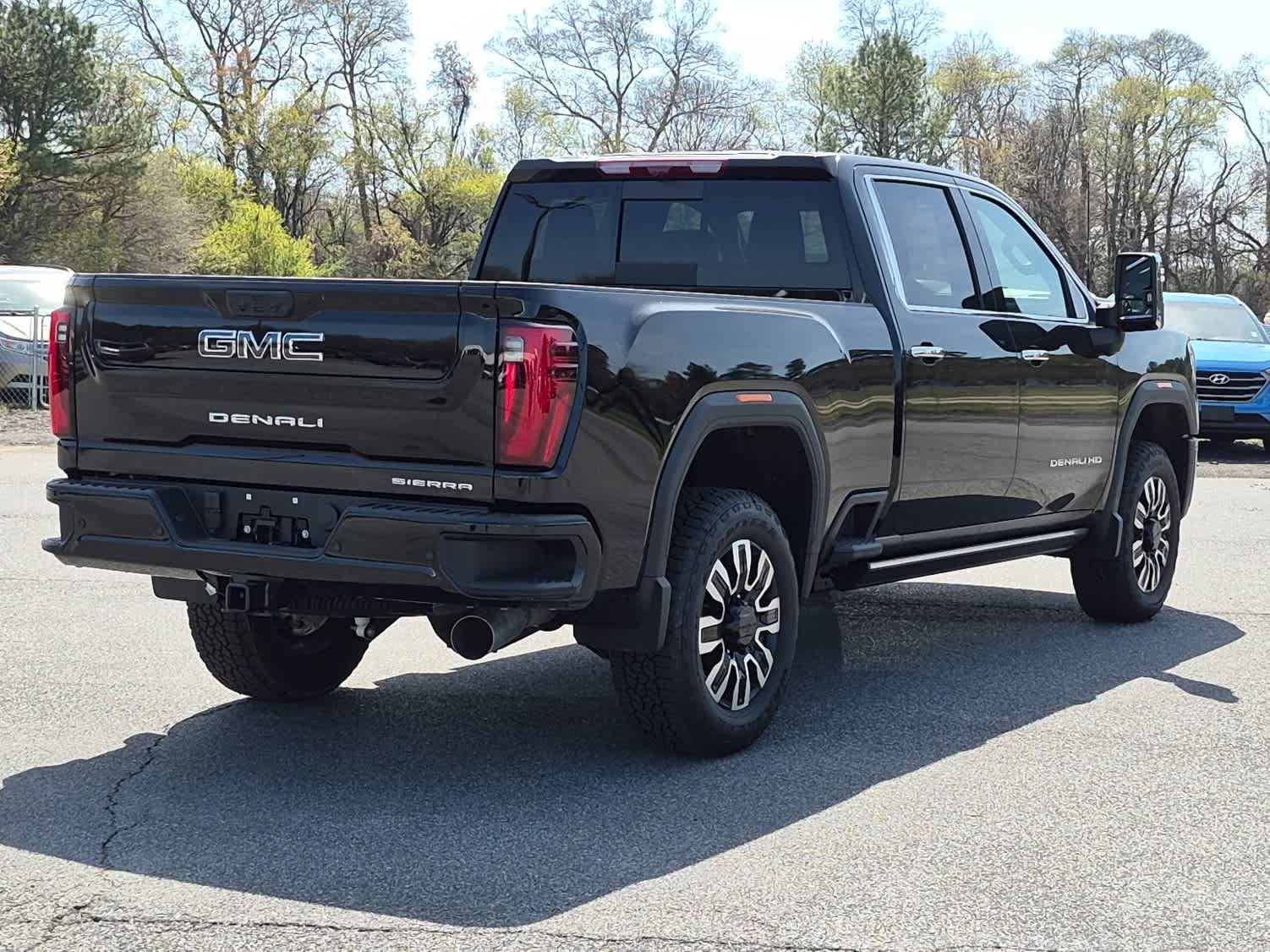 New 2026 GMC Sierra 2500 Denali Ultimate image 3