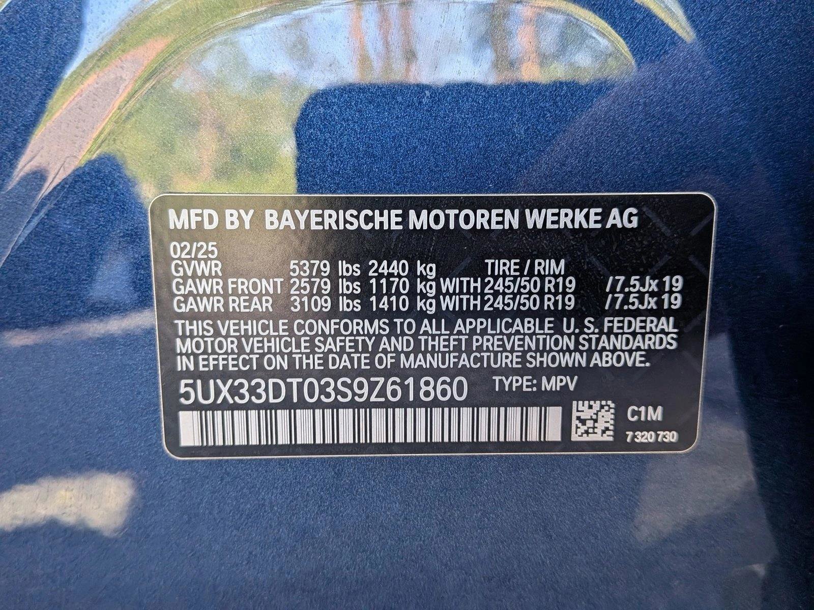 Used 2025 BMW X4 xDrive30i AWD/4WD image 25