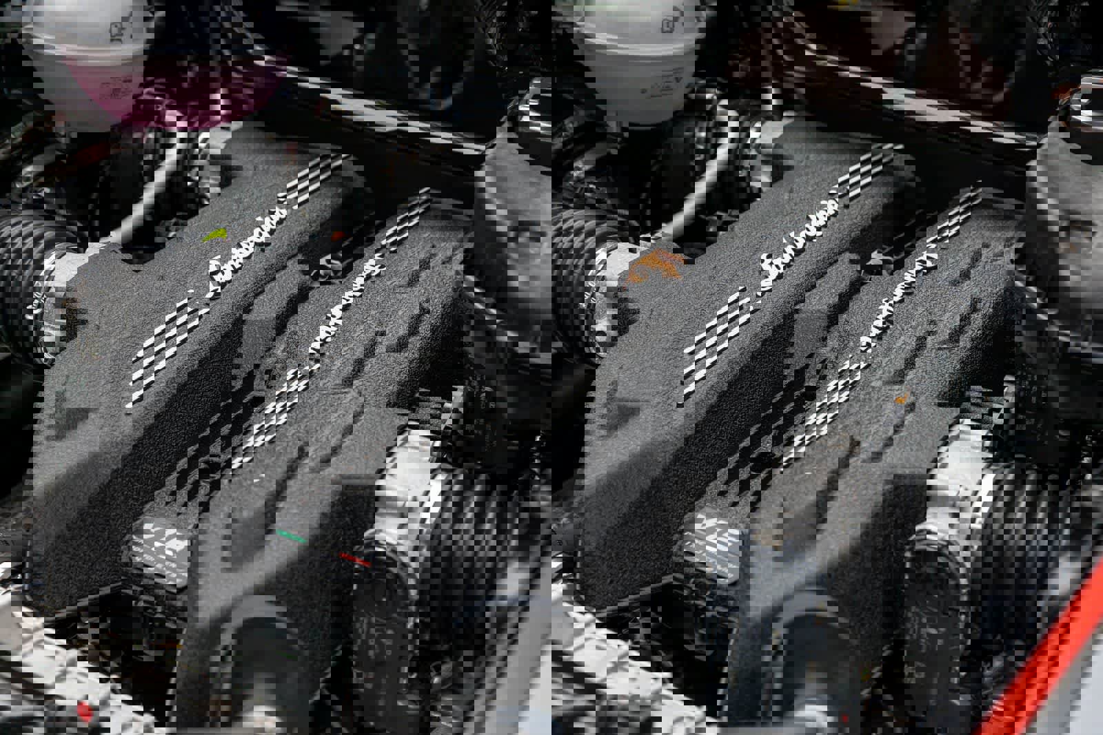 Used 2024 Lamborghini Revuelto image 33