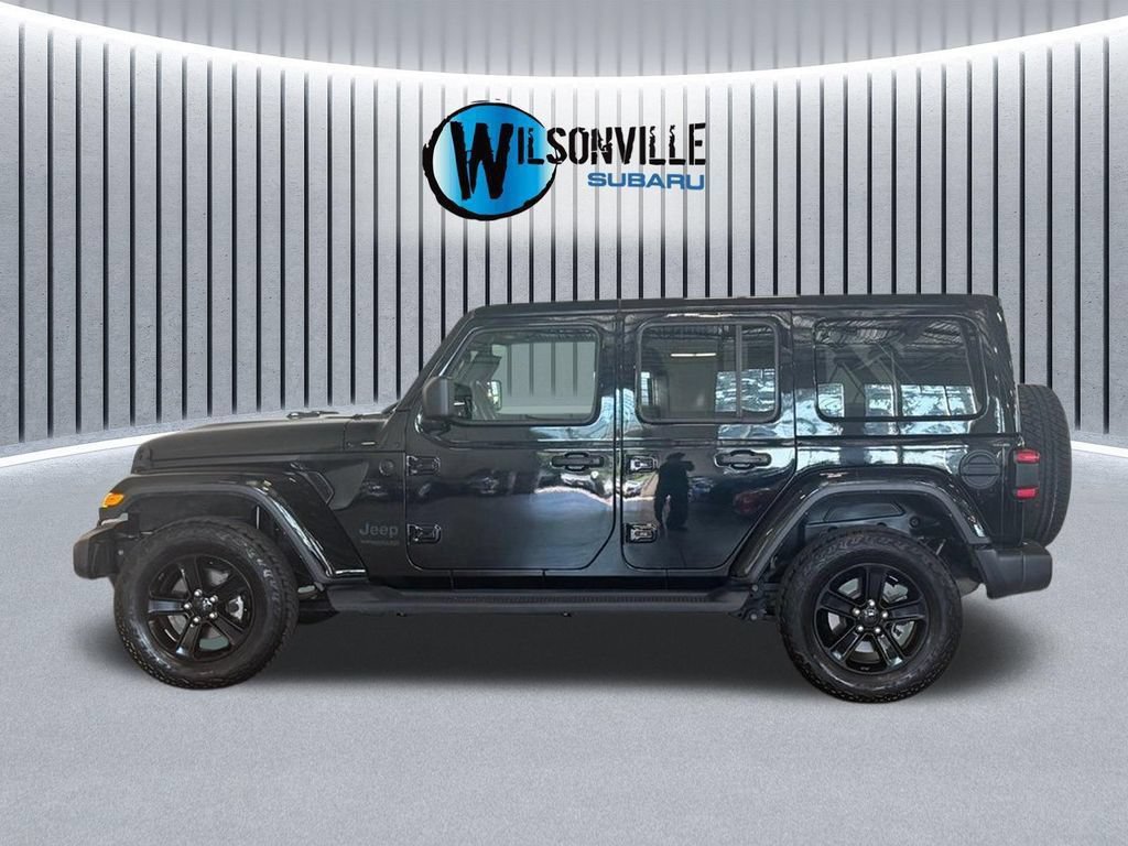 Used 2022 Jeep Wrangler Unlimited Sahara AWD/4WD image 15