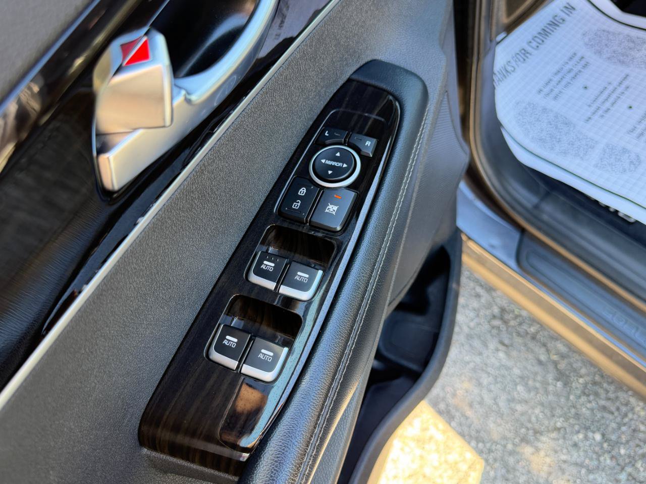Used 2019 Kia Sorento EX AWD/4WD image 17