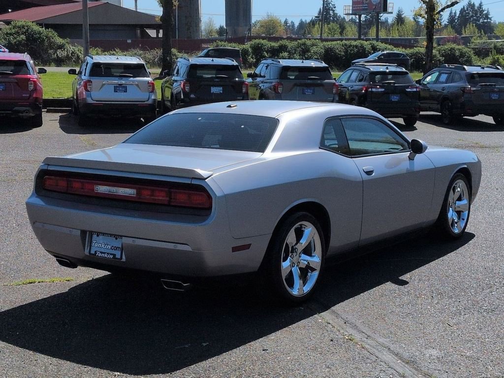Used 2013 Dodge Challenger R/T w/ Electronics Convenience Group RWD image 5