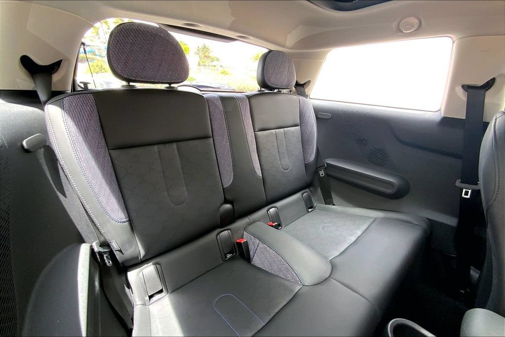 Used 2025 MINI Cooper S FWD image 26