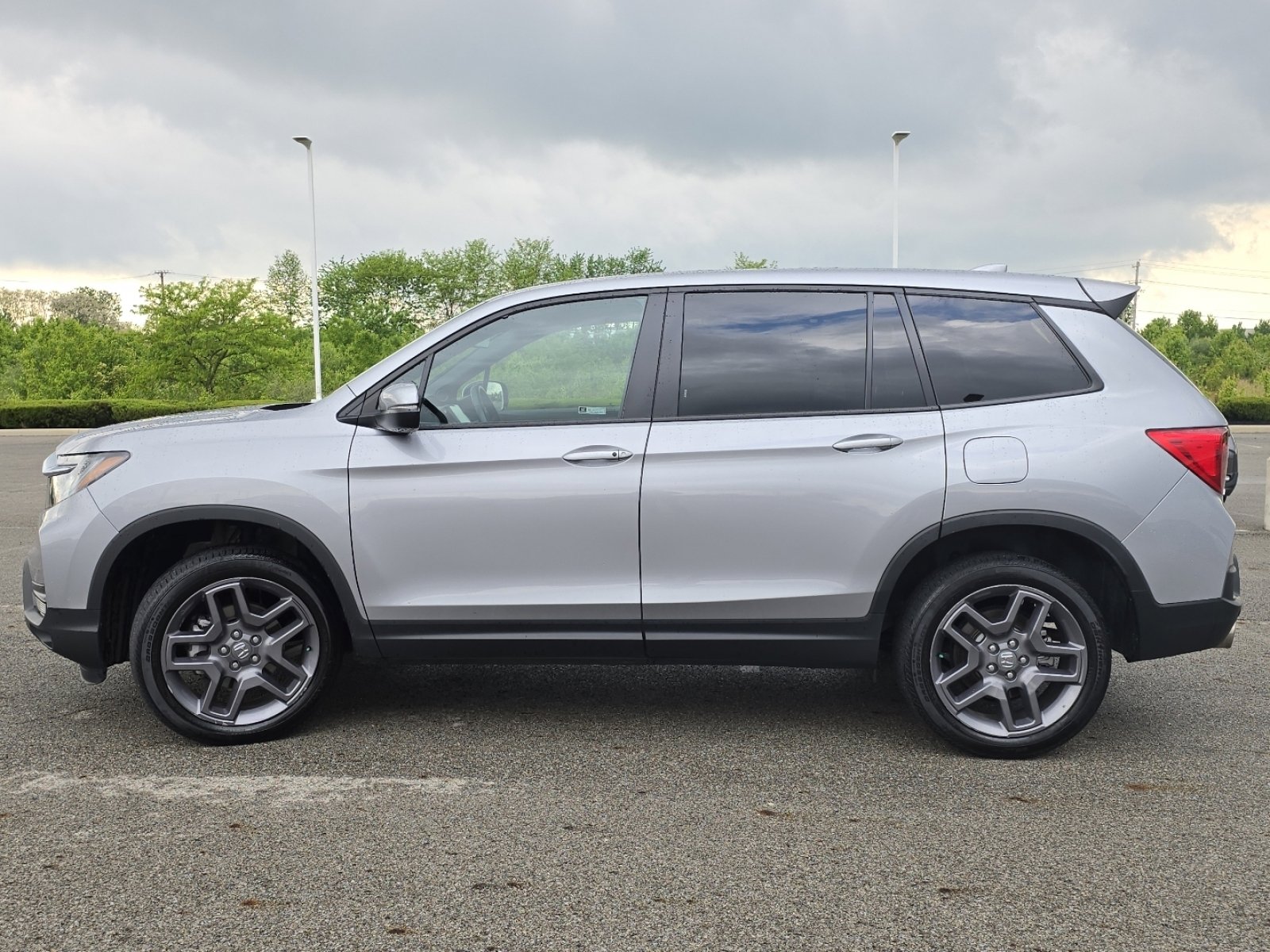 Used 2023 Honda Passport EX-L image 11