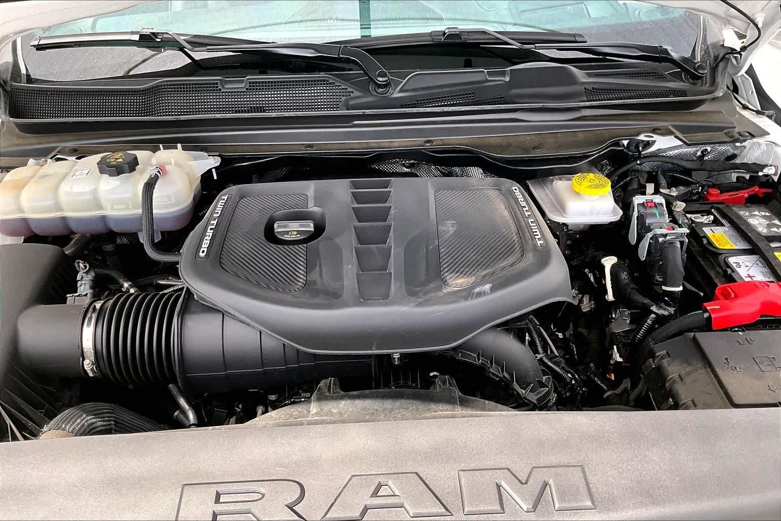 Used 2025 RAM 1500 Limited AWD/4WD image 31