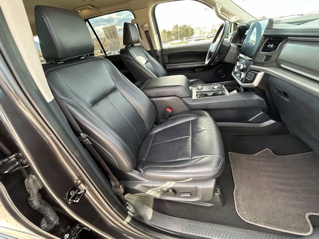 Used 2024 Ford Expedition Max XLT image 28