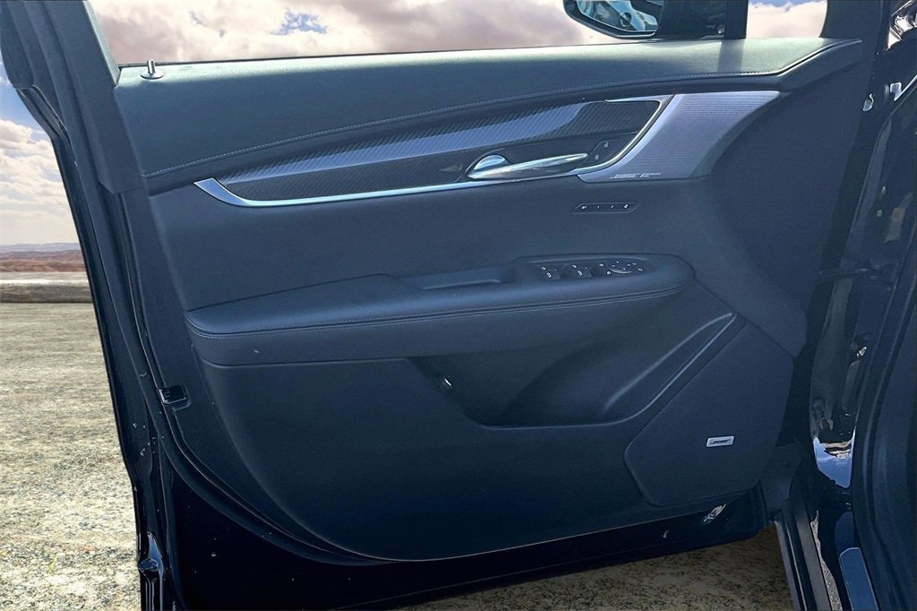 Certified 2022 Cadillac XT6 Sport w/ Technology Package image 19