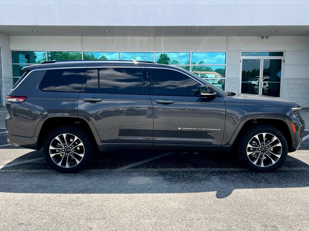 Used 2023 Jeep Grand Cherokee L Overland AWD/4WD image 3