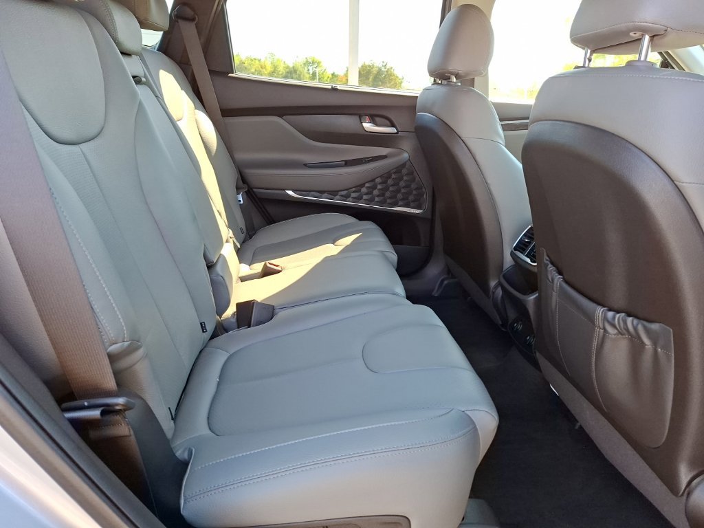 Used 2020 Hyundai Santa Fe SEL w/ Convenience Package FWD image 30