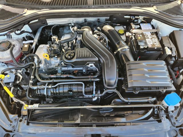 Used 2025 Volkswagen Jetta Sport image 31