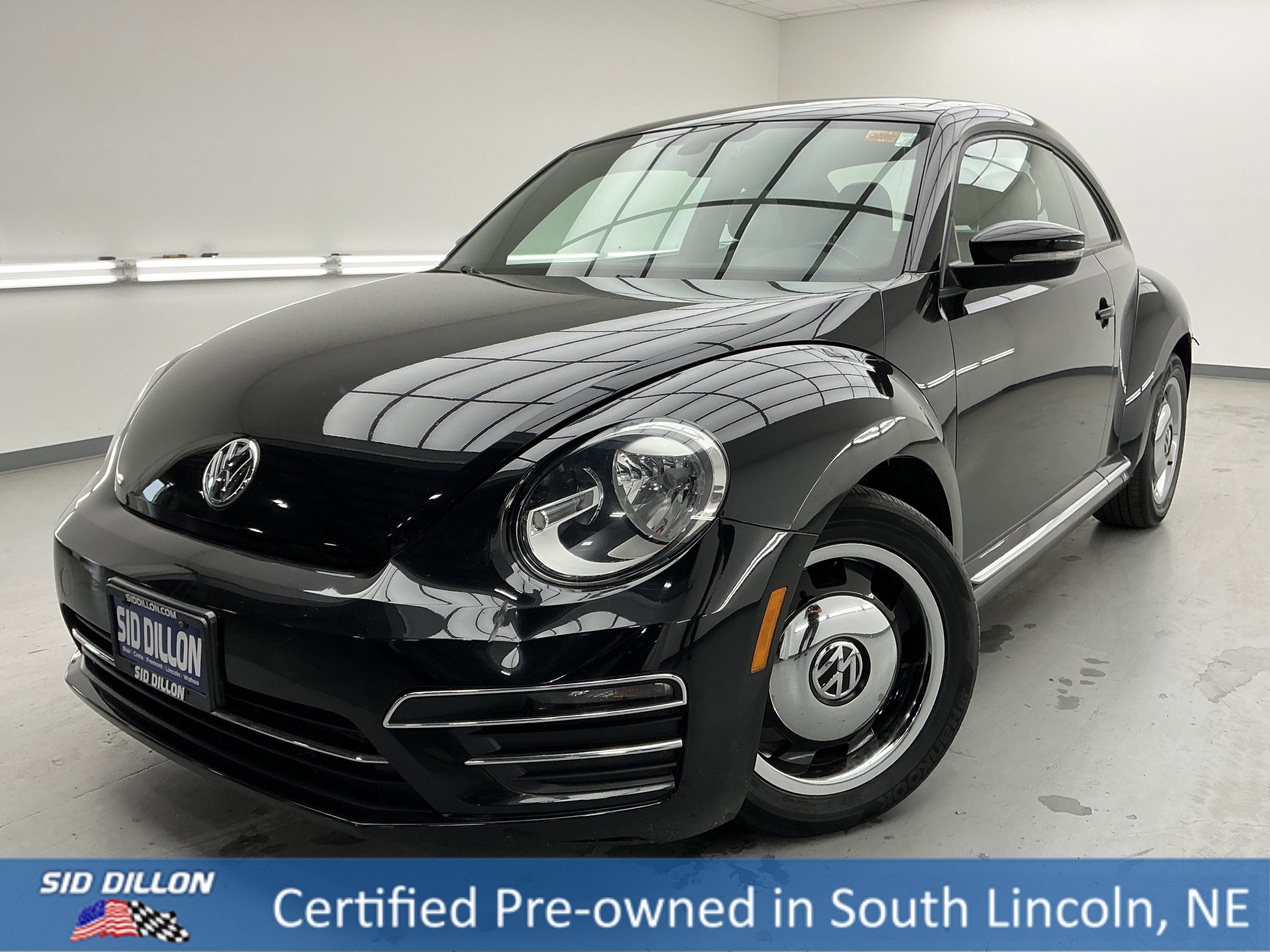 Used 2018 Volkswagen Beetle 2.0T Coast image 1