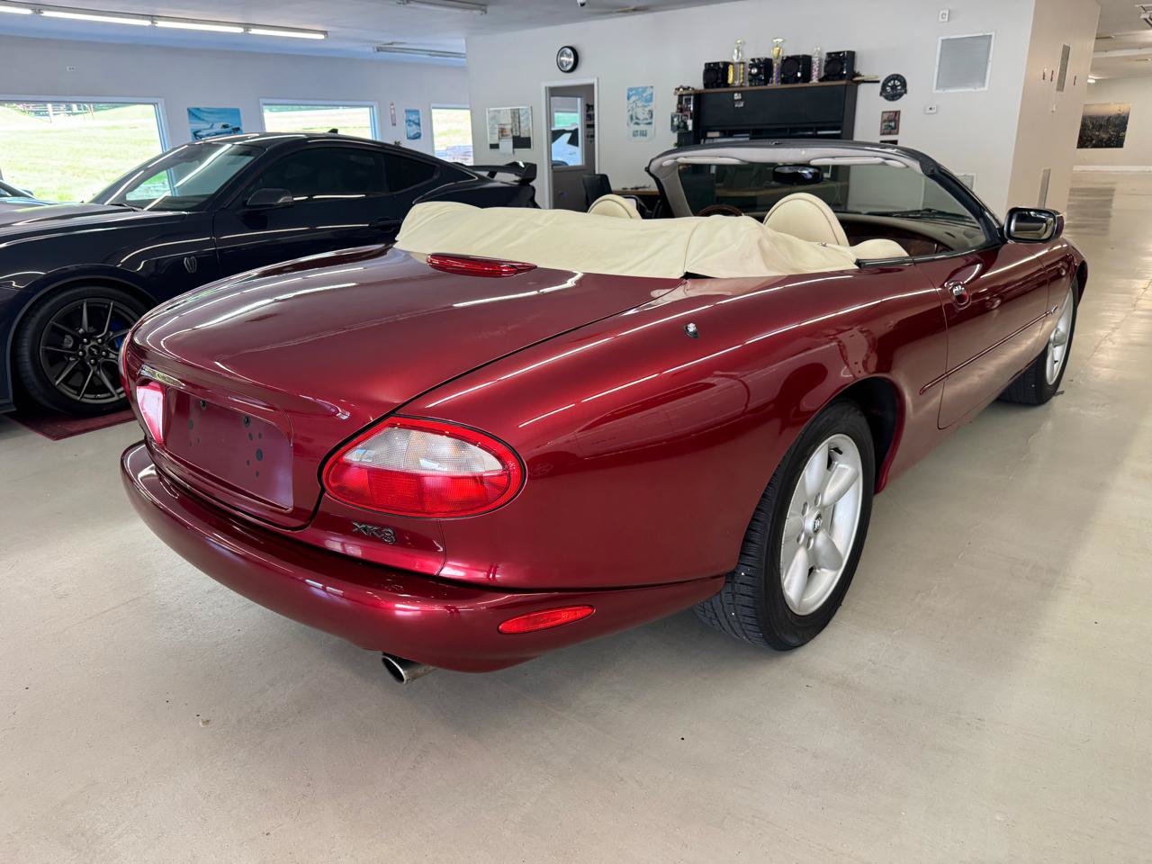 Used 1997 Jaguar XK8 Convertible RWD image 2