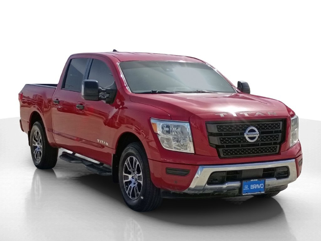 Used 2022 Nissan Titan SV w/ SV Convenience Package AWD/4WD image 3