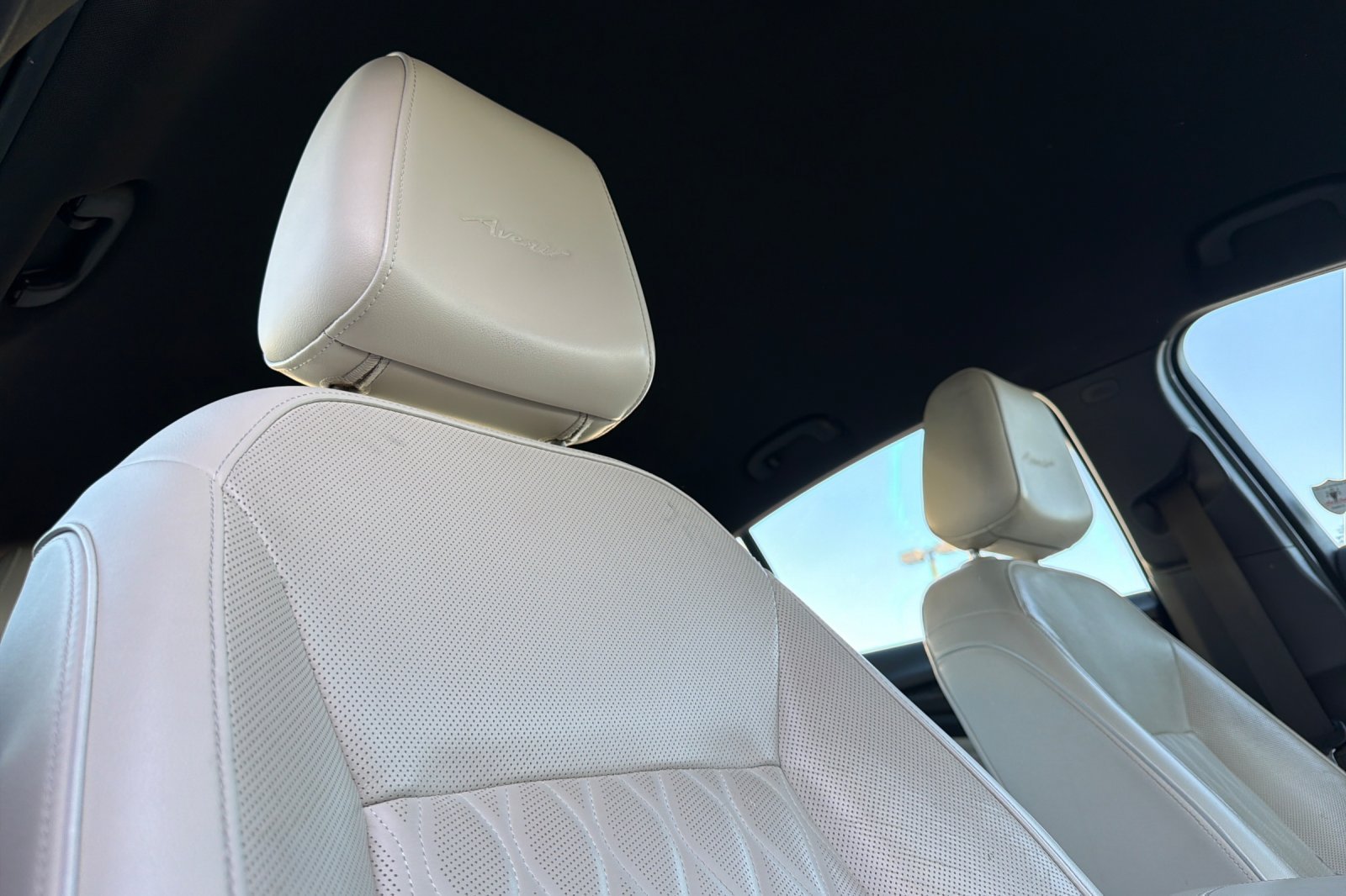 Used 2020 Buick Regal Avenir w/ Driver Confidence Package II FWD image 21