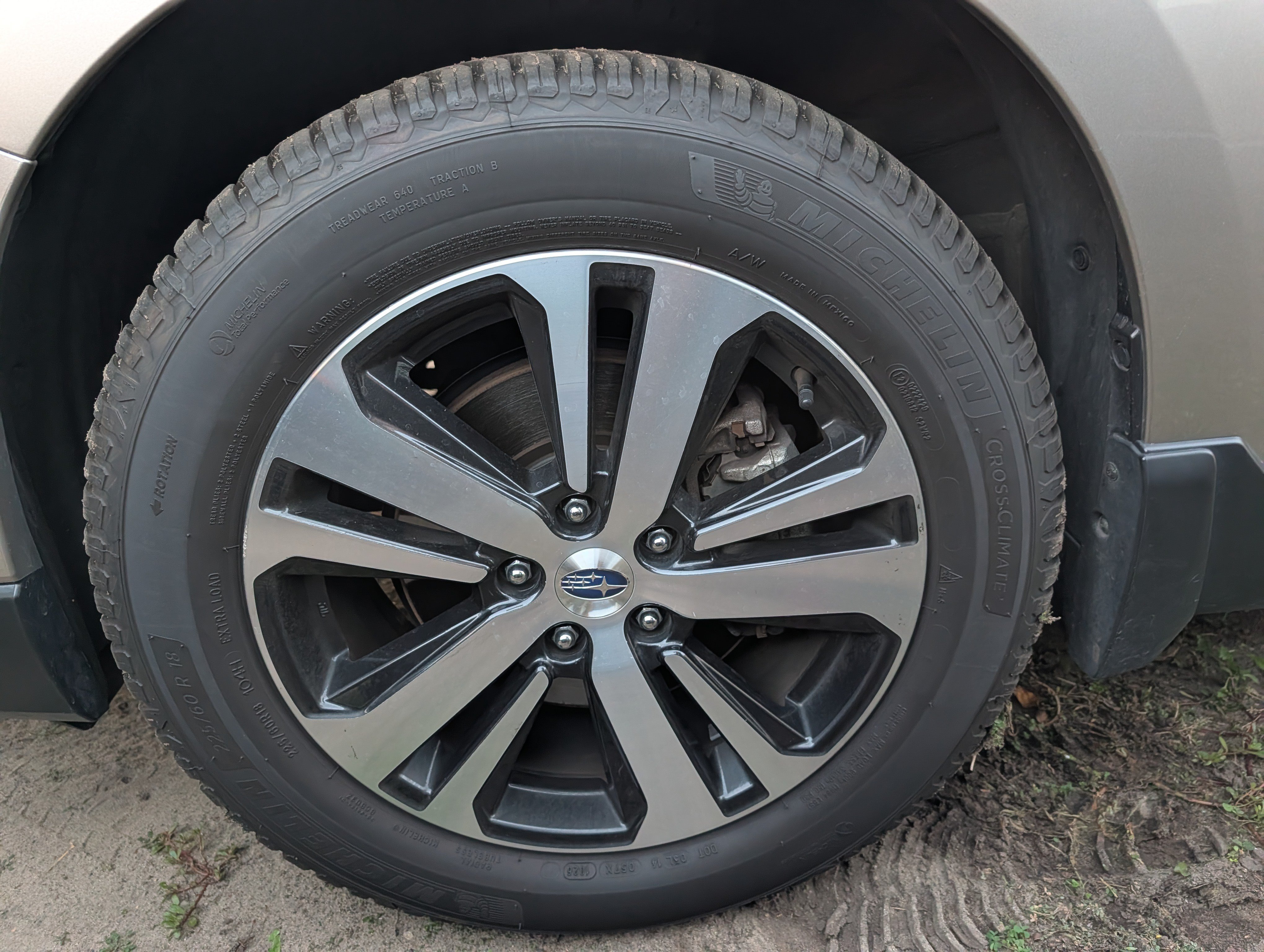 Used 2018 Subaru Outback 3.6R Limited AWD/4WD image 15