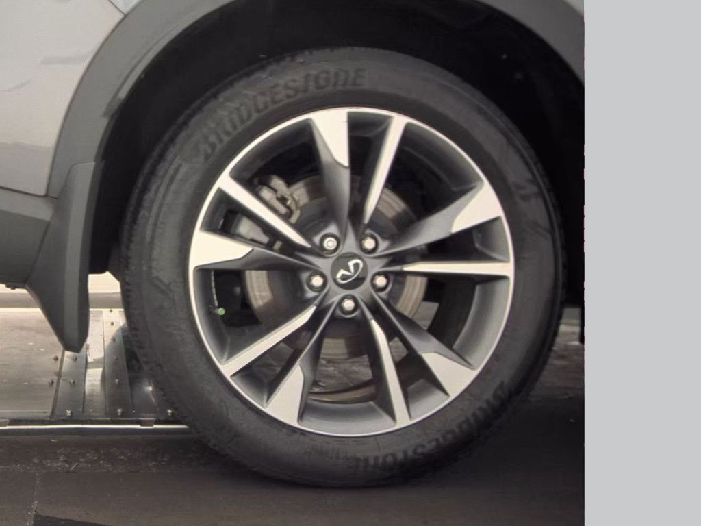 Certified 2023 INFINITI QX60 Luxe w/ Cargo Package FWD image 9
