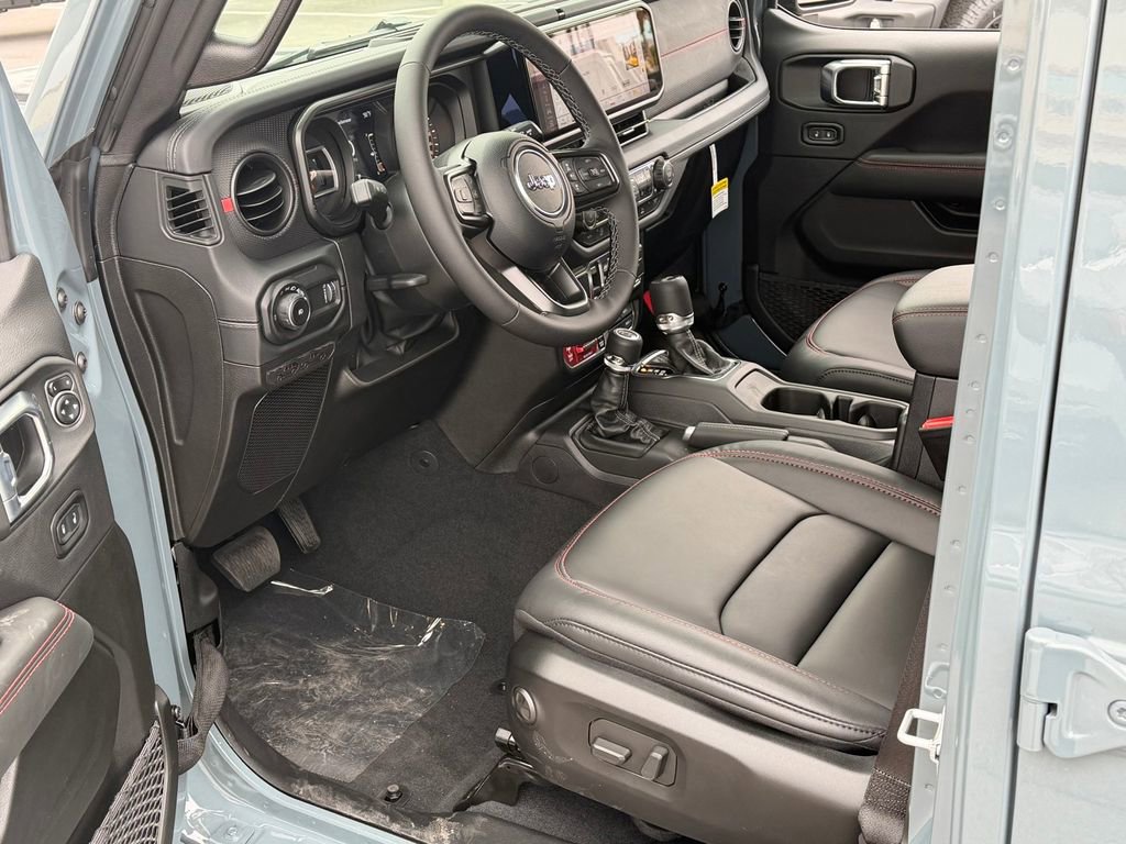 New 2026 Jeep Wrangler Unlimited Rubicon w/ Technology Group image 10