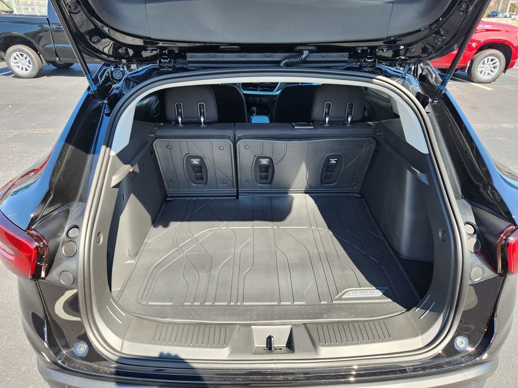 New 2026 Chevrolet Trax LS w/ LS Convenience Package image 6