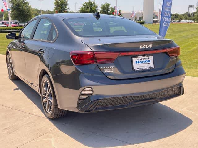 Used 2023 Kia Forte LXS w/ LXS Technology Package FWD image 5