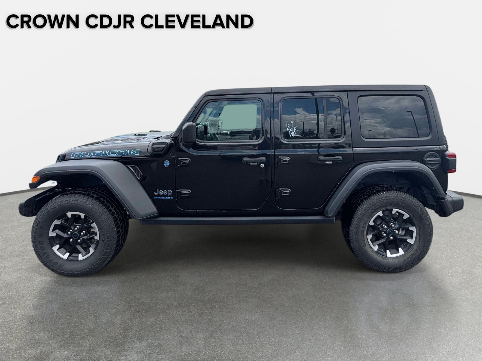 Used 2024 Jeep Wrangler Unlimited Rubicon 4xe AWD/4WD image 2