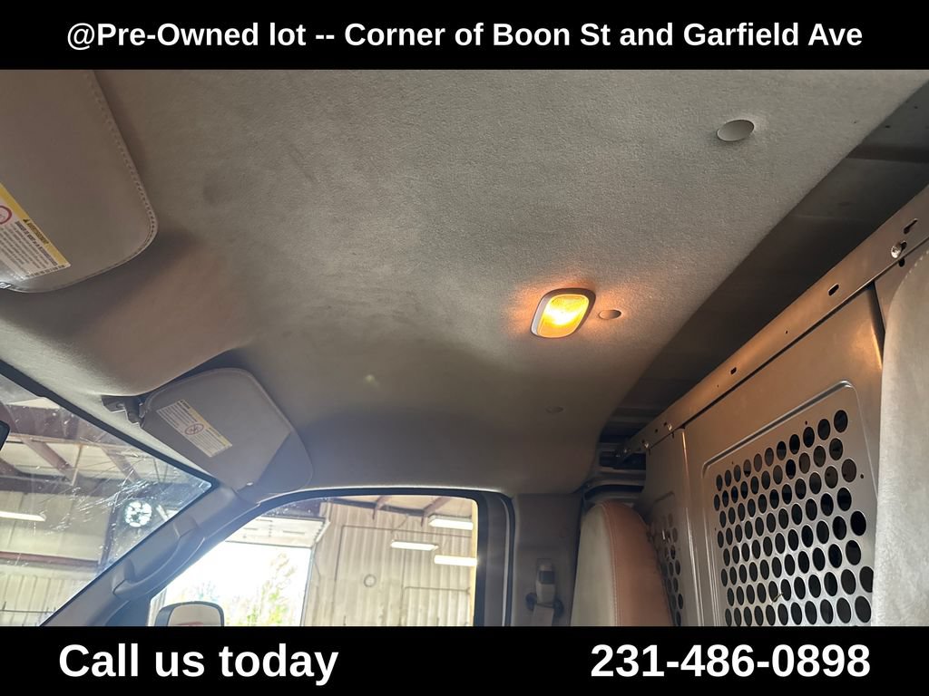Used 2013 Chevrolet Express 2500 RWD image 13