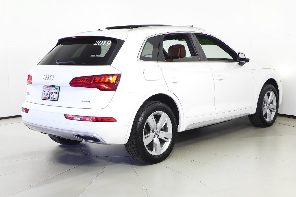 Used 2019 Audi Q5 2.0T Premium Plus w/ Premium Plus Package AWD/4WD image 7