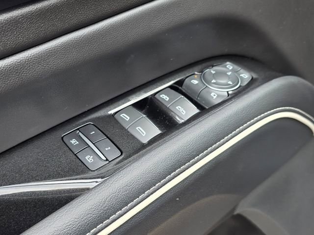 Used 2023 Cadillac Escalade Premium Luxury image 25