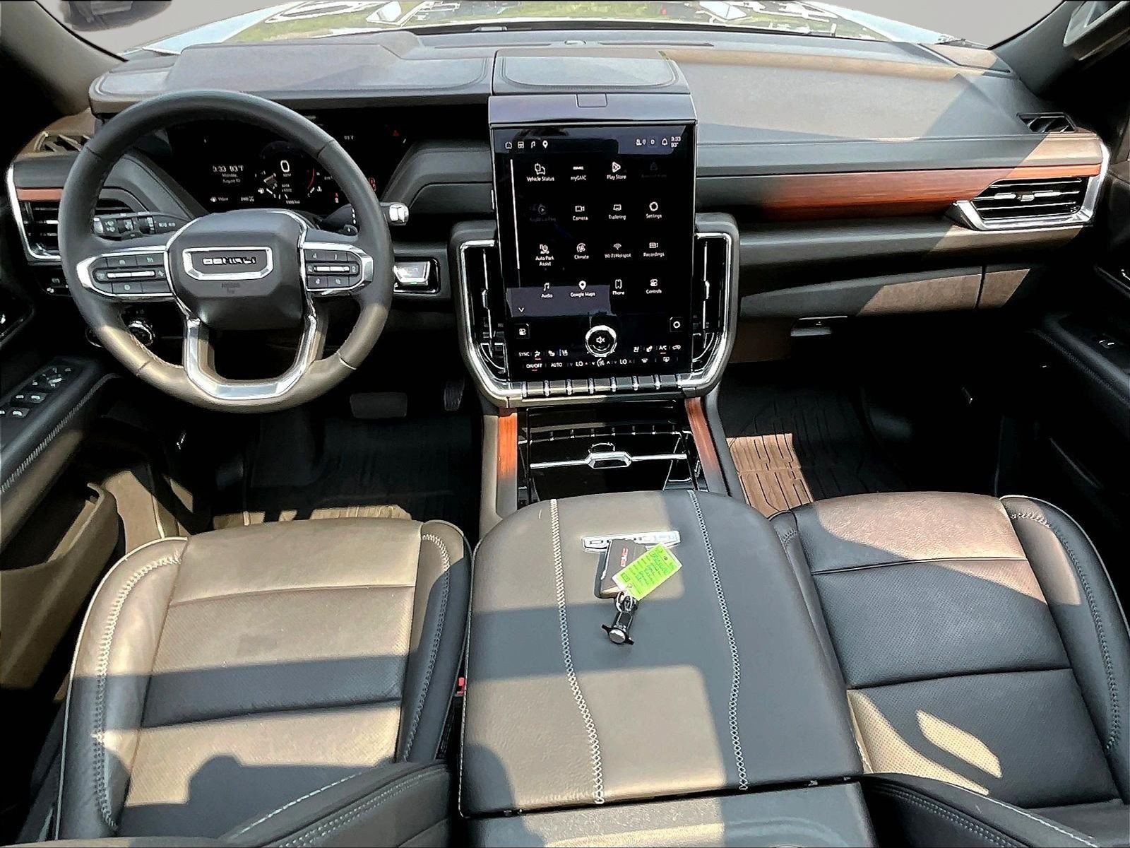 Used 2026 GMC Yukon Denali w/ Sun & Power Step Package AWD/4WD image 7