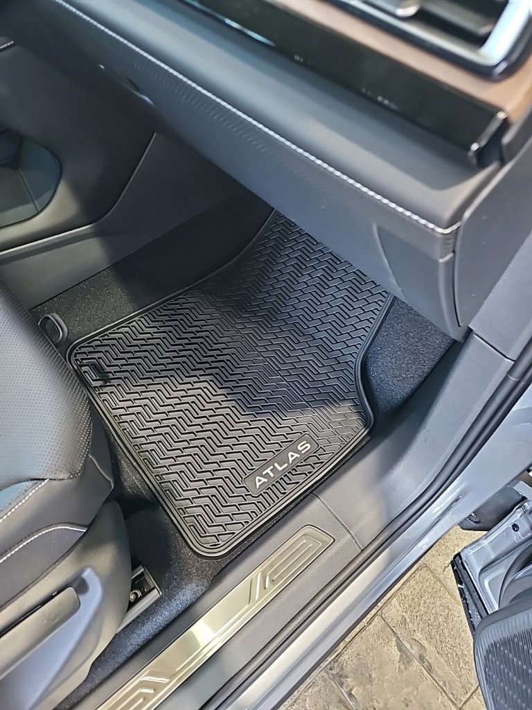 New 2026 Volkswagen Atlas SE image 14