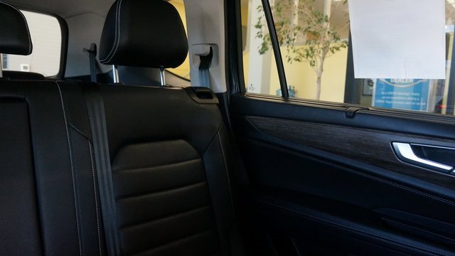 Certified 2025 Volkswagen Atlas SEL image 62